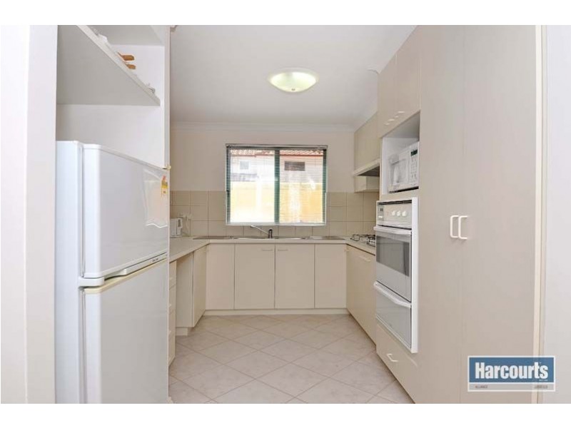 17 Long Island Pass, Connolly WA 6027