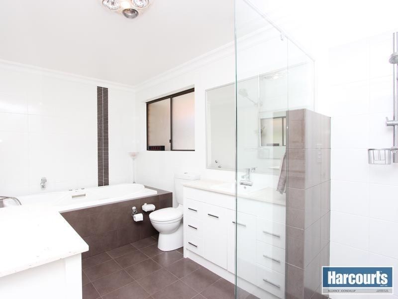 32 Smallman Crescent, Greenwood WA 6024