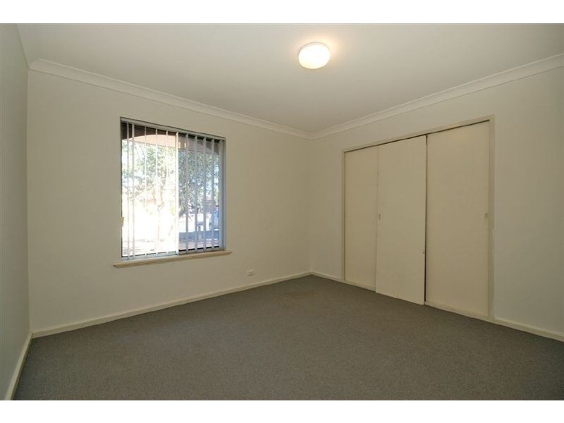 180 Bridgewater Drive, Kallaroo WA 6025