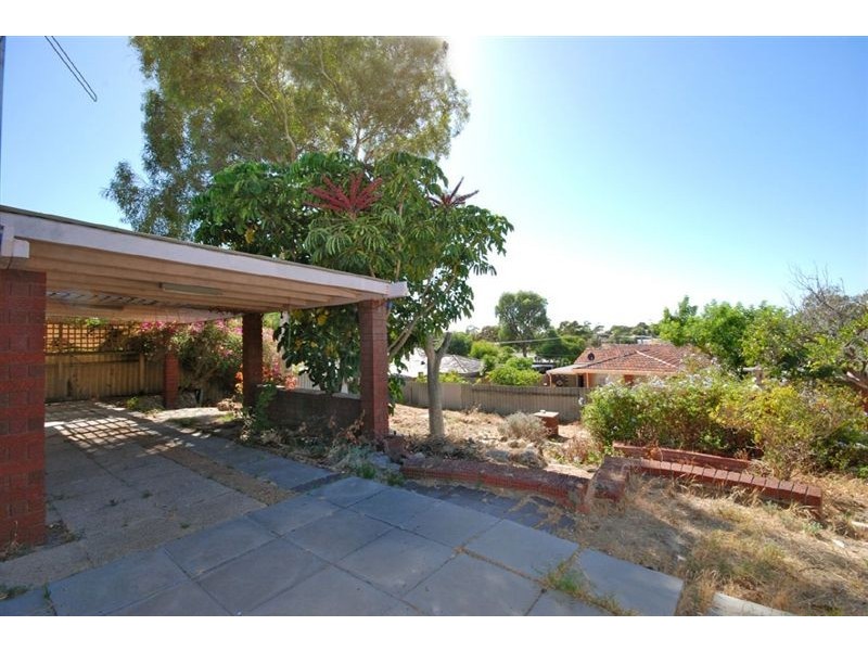 180 Bridgewater Drive, Kallaroo WA 6025