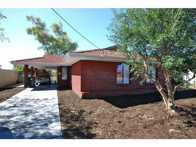 180 Bridgewater Drive, Kallaroo WA 6025