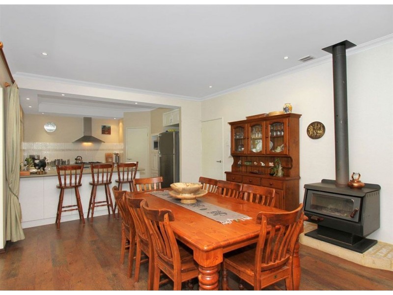 62 Galloway Rise, Lower Chittering WA 6084