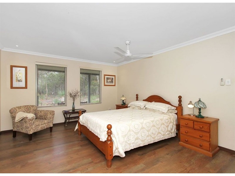 62 Galloway Rise, Lower Chittering WA 6084