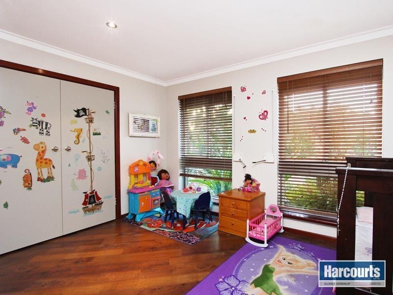 8 Estuary Way, Heathridge WA 6027