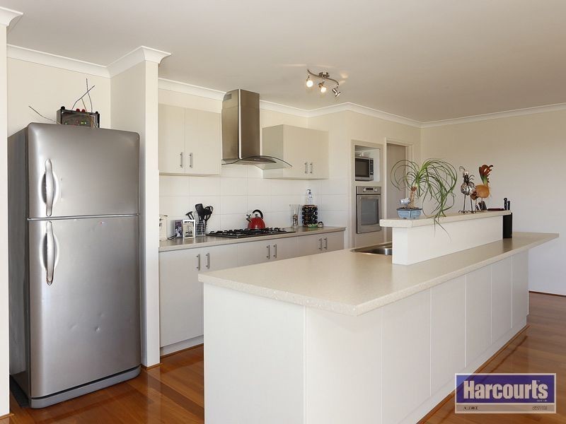 11 Ginsburg Turn, Tapping WA 6065