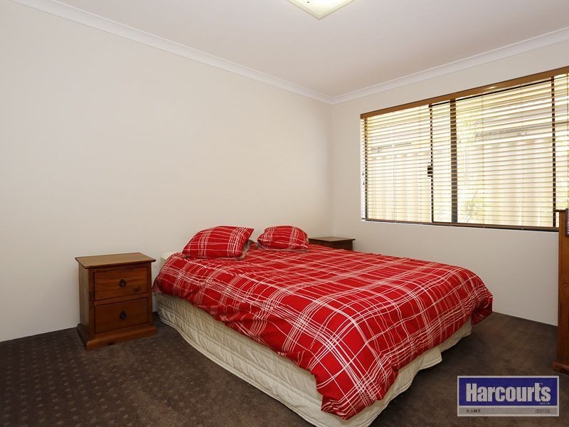 11 Ginsburg Turn, Tapping WA 6065