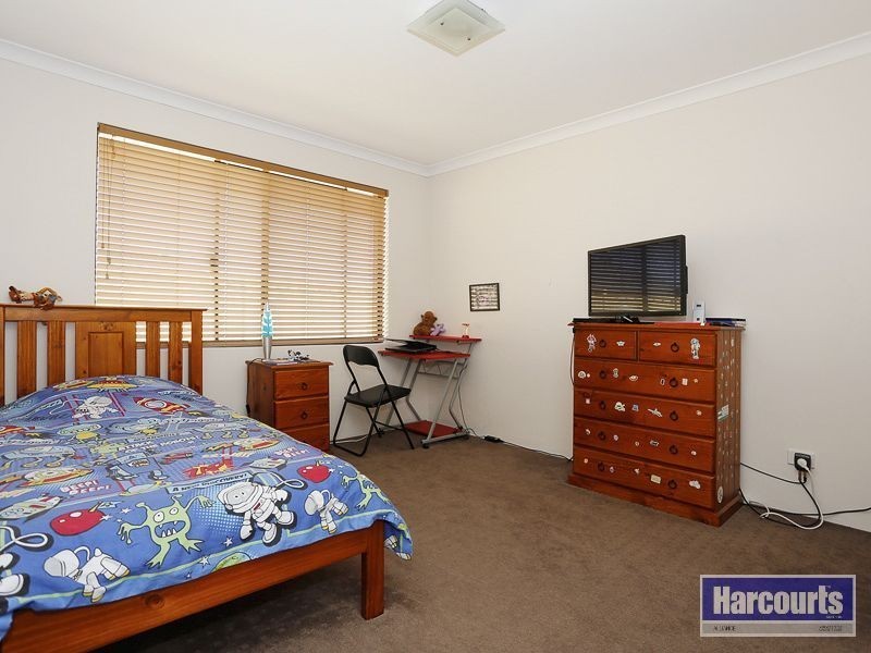 11 Ginsburg Turn, Tapping WA 6065