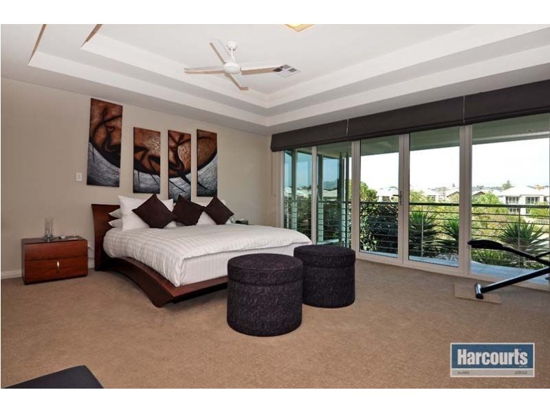 12 Tahiti Lane, Hillarys WA 6025