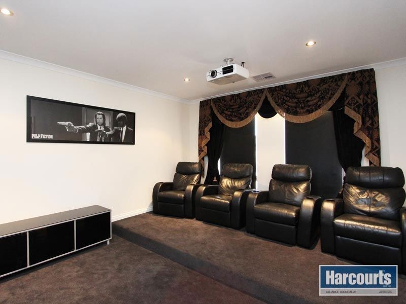 5 Skye Place, Banksia Grove WA 6031