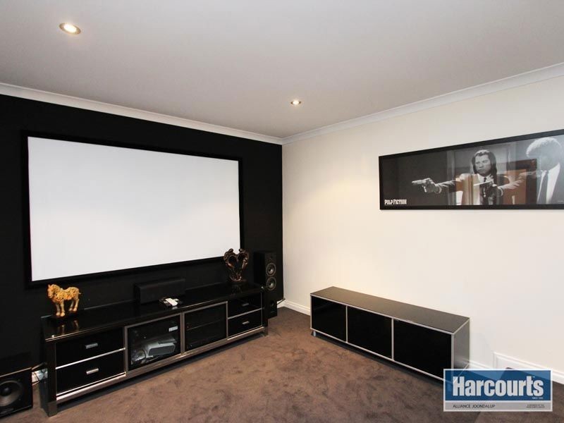 5 Skye Place, Banksia Grove WA 6031