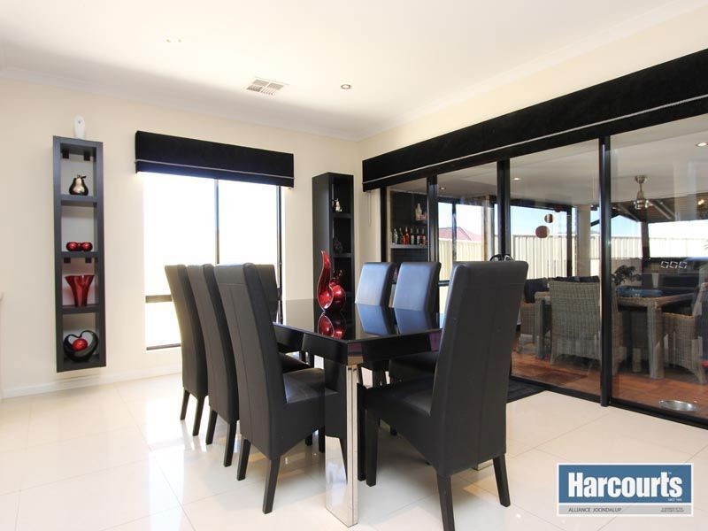 5 Skye Place, Banksia Grove WA 6031