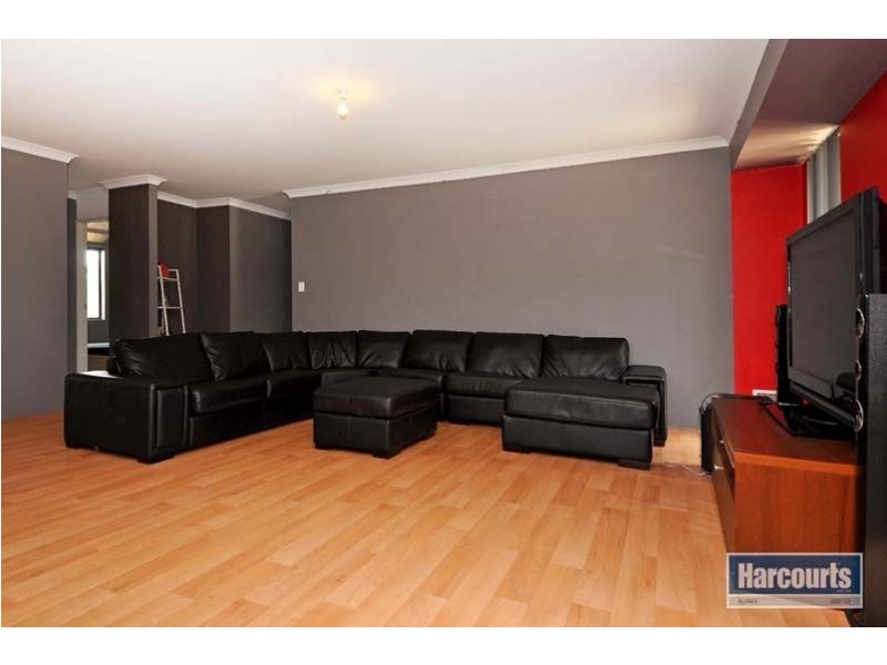 42 Fineview Crescent, Carramar WA 6031