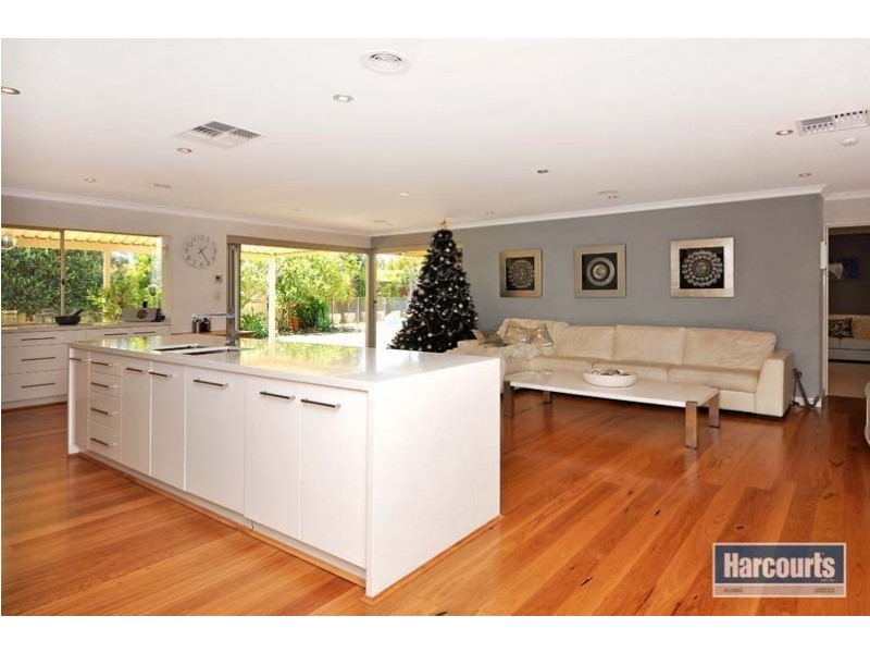 11 Majestic Place, Connolly WA 6027