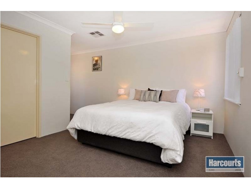 7 Whim Court, Kinross WA 6028