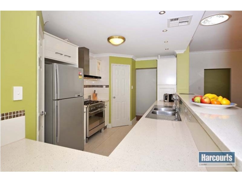 20 Macalpine Retreat, Kinross WA 6028