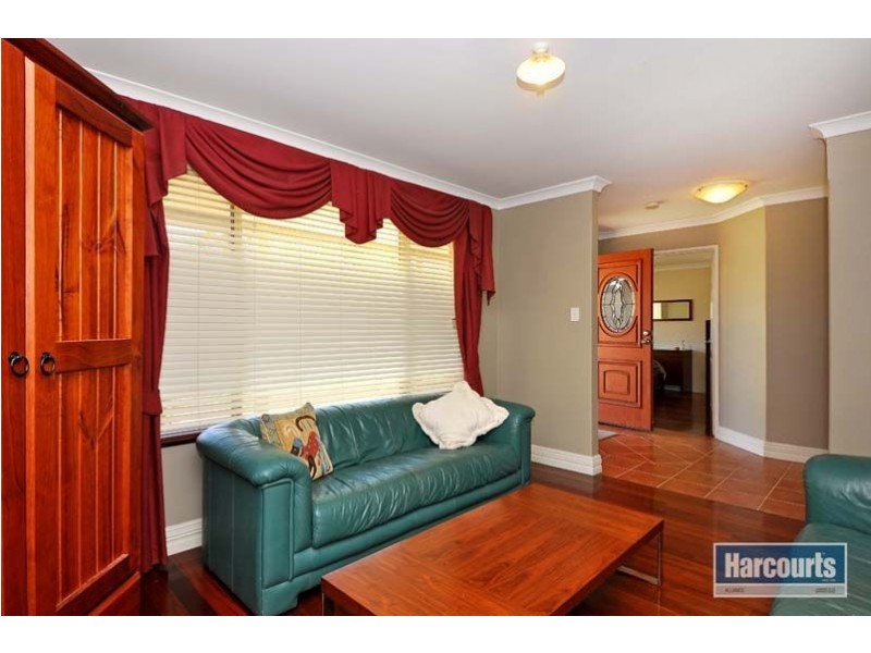 20 Macalpine Retreat, Kinross WA 6028