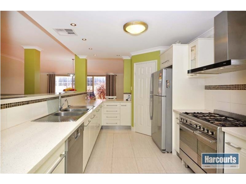 20 Macalpine Retreat, Kinross WA 6028