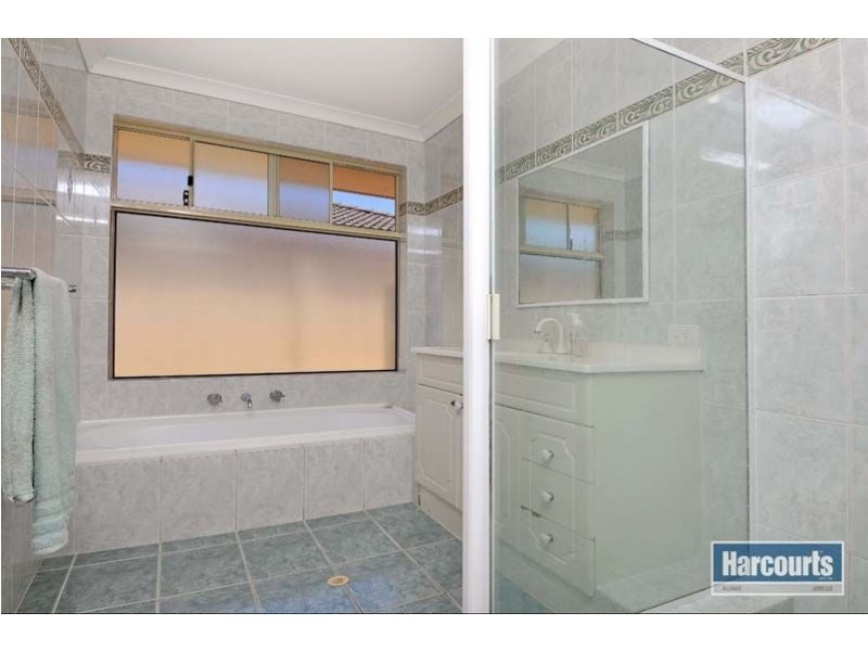 20 Macalpine Retreat, Kinross WA 6028