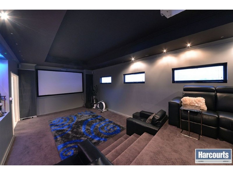 19 Elderiana Link, Banksia Grove WA 6031