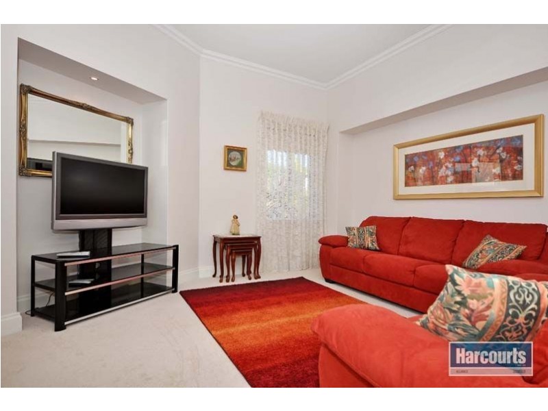 27 Chittering Vista, Pearsall WA 6065