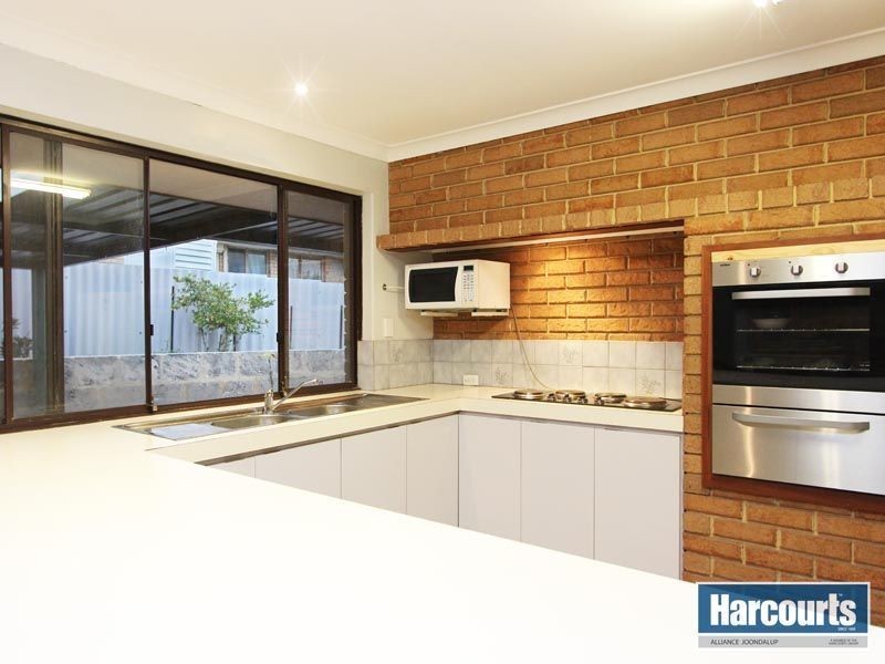 5 King Edward Drive, Heathridge WA 6027