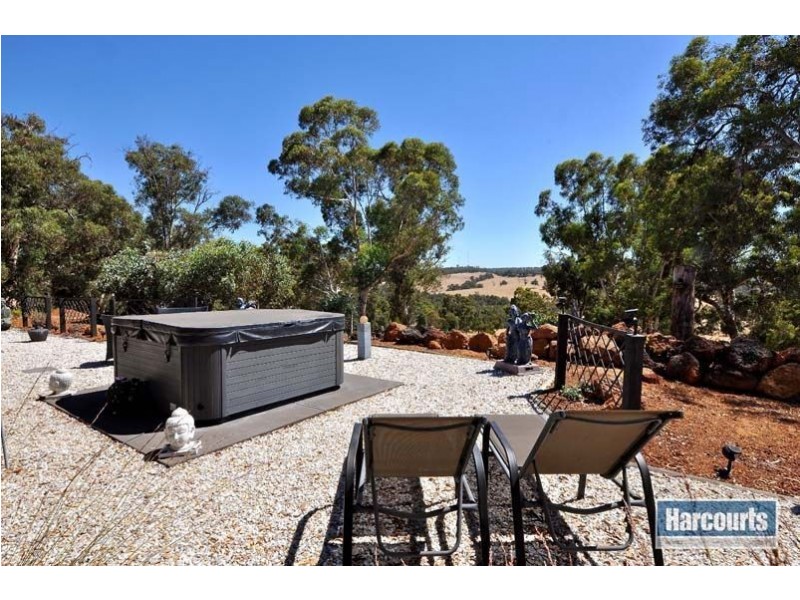 33 Dexter Chase, Lower Chittering WA 6084