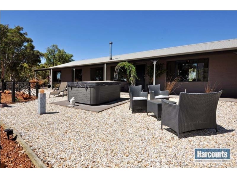 33 Dexter Chase, Lower Chittering WA 6084