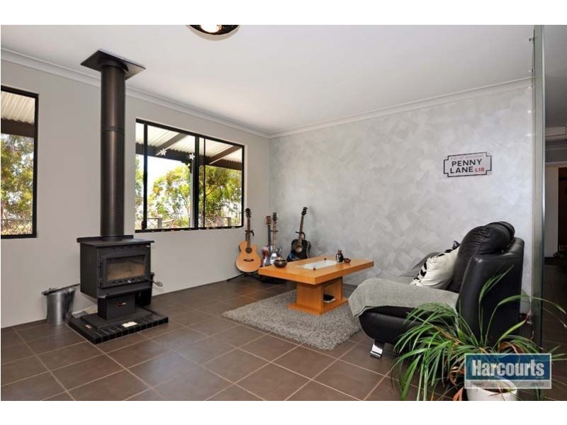 33 Dexter Chase, Lower Chittering WA 6084