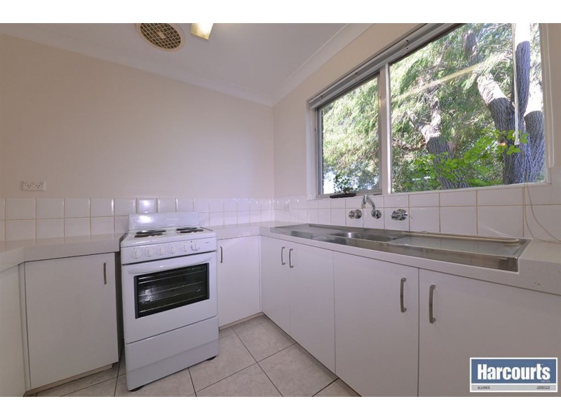 11 Tremont Place, Craigie WA 6025