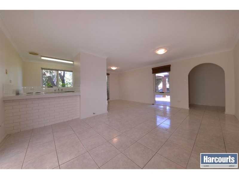 11 Tremont Place, Craigie WA 6025