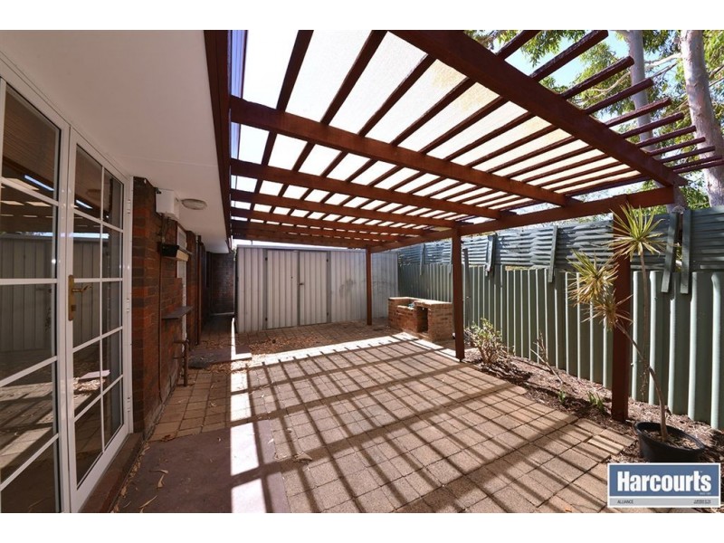 11 Tremont Place, Craigie WA 6025