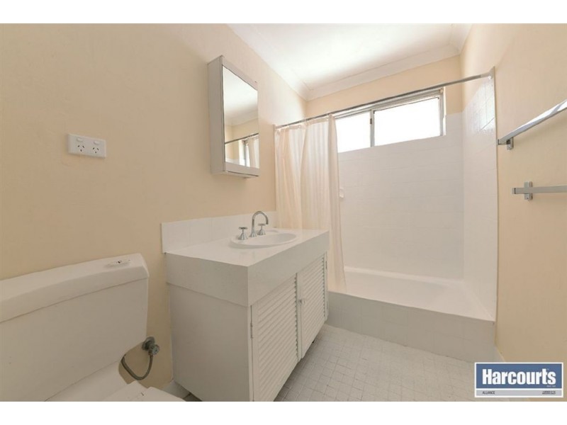 35A Camberwarra Drive, Craigie WA 6025