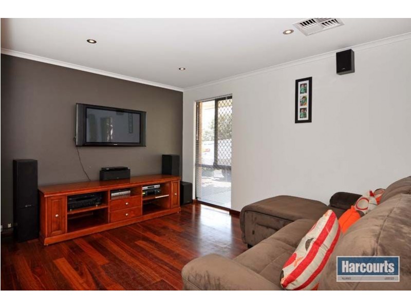 3 Veliger Court, Heathridge WA 6027