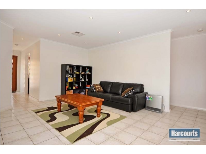 3 Veliger Court, Heathridge WA 6027