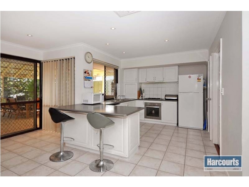 3 Veliger Court, Heathridge WA 6027