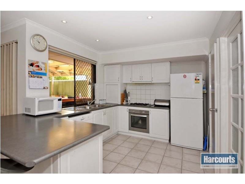 3 Veliger Court, Heathridge WA 6027