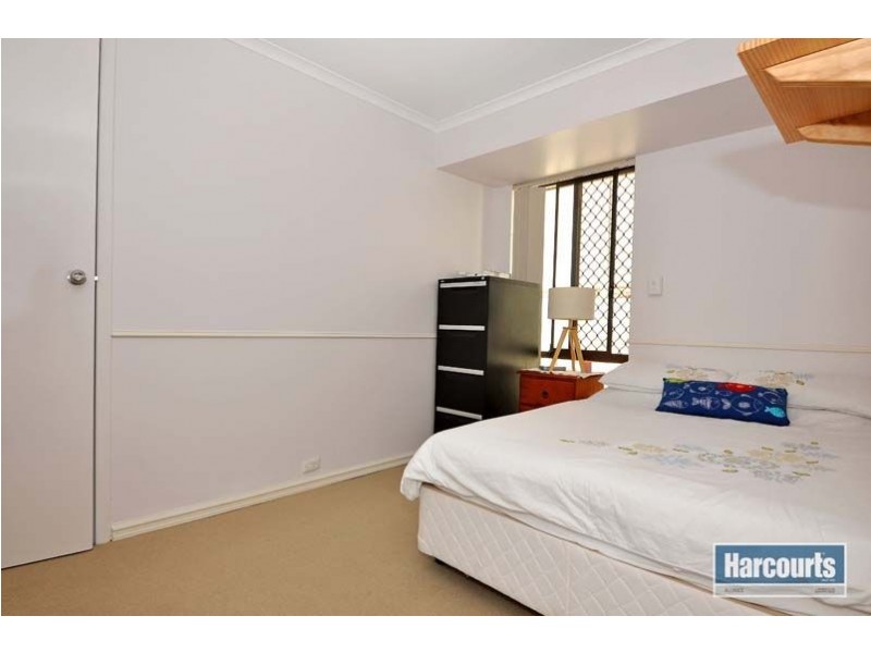 3 Veliger Court, Heathridge WA 6027