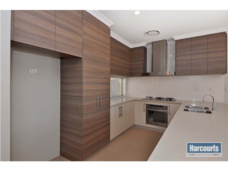 5 Eolian Loop, Caversham WA 6055