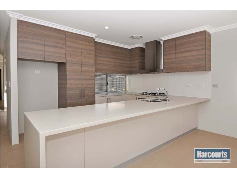 5 Eolian Loop, Caversham WA 6055