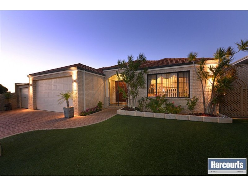 17 Bergalia Mews, Currambine WA 6028