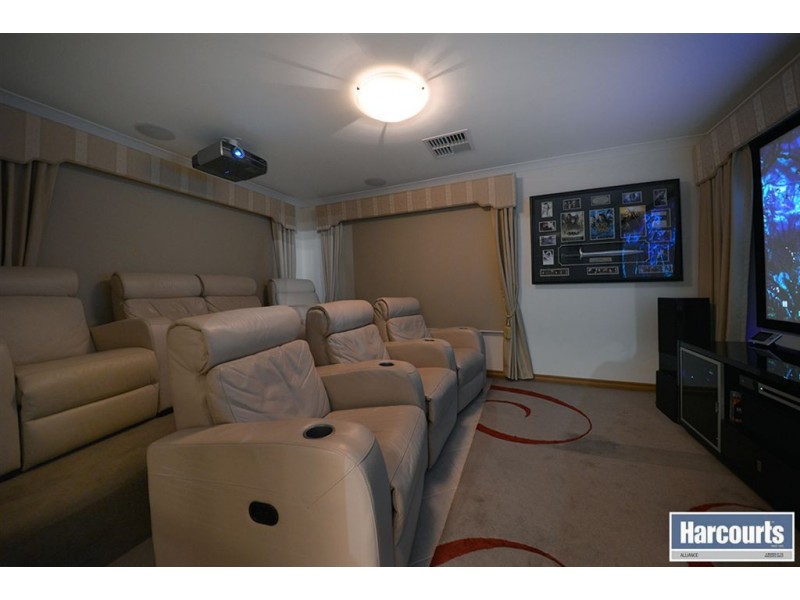 17 Bergalia Mews, Currambine WA 6028