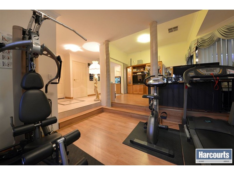 17 Bergalia Mews, Currambine WA 6028