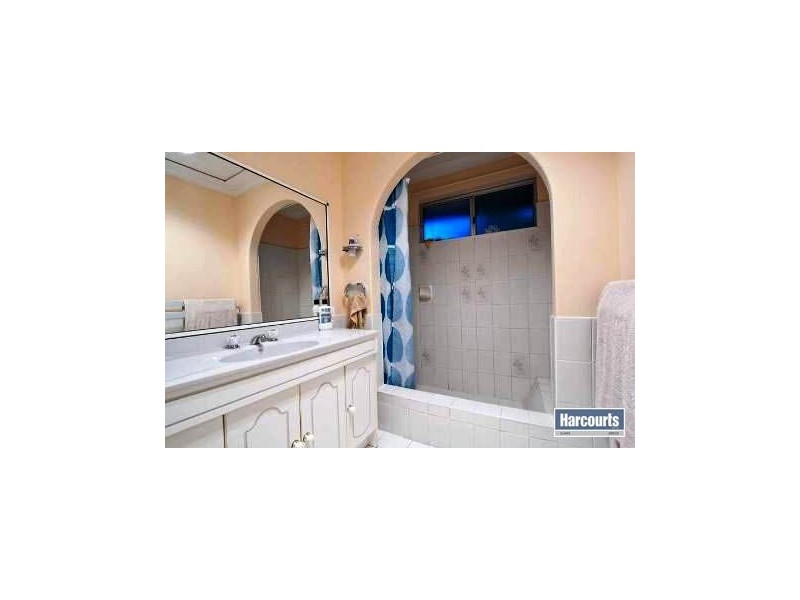 12 Kilrenny Crescent, Greenwood WA 6024