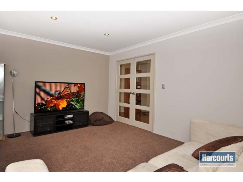 31 Nankeen Circle, Tapping WA 6065