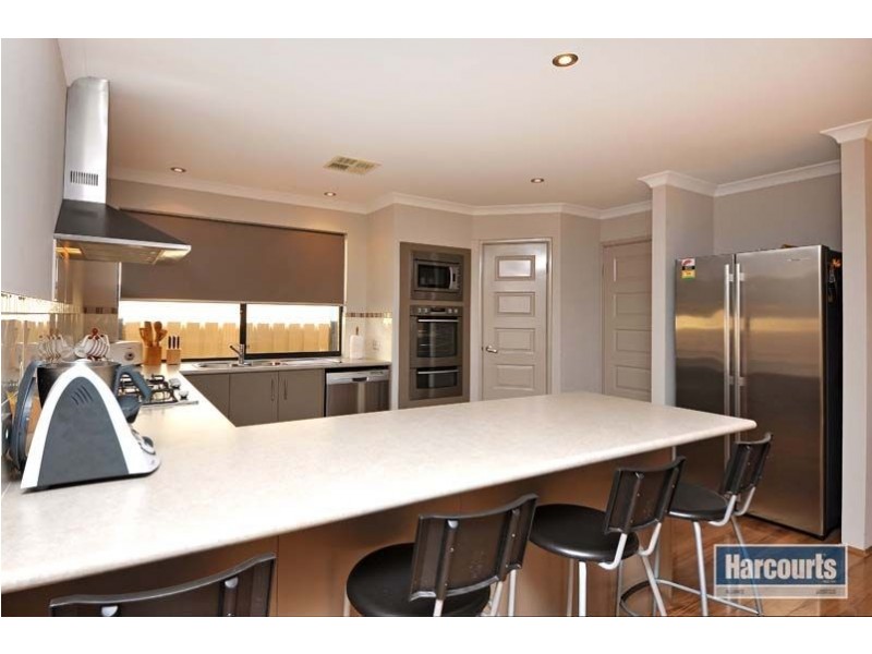 31 Nankeen Circle, Tapping WA 6065