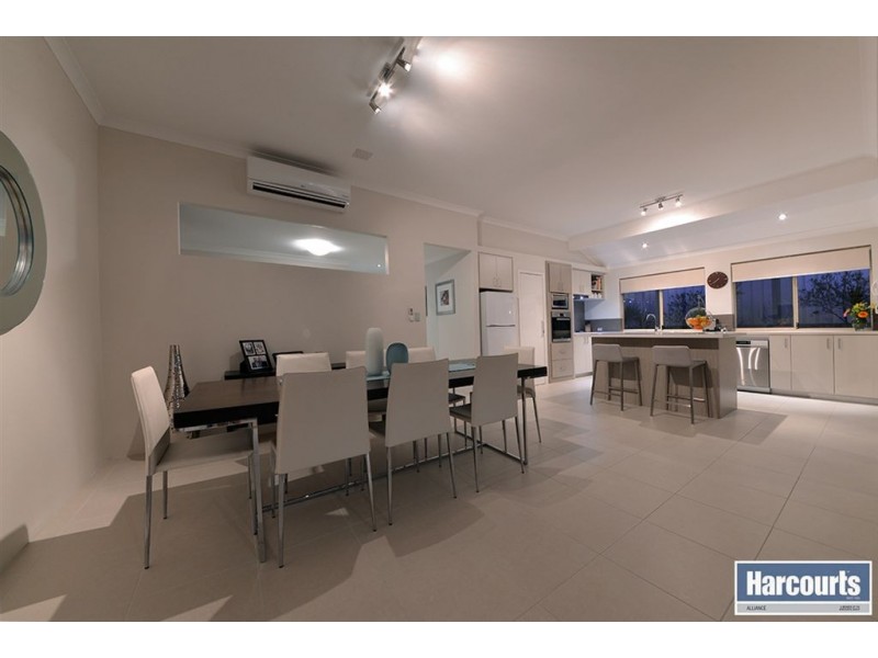 3 Thow Lane, Currambine WA 6028