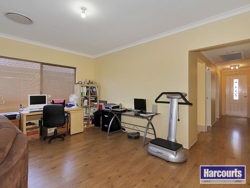 65 Watkins Loop, Tapping WA 6065