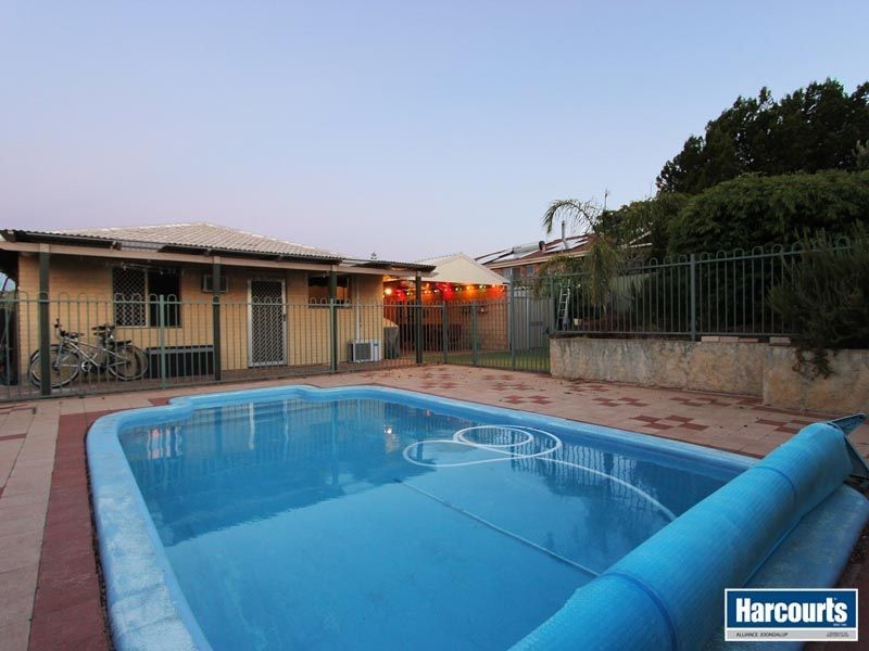 56 Pacific Way, Beldon WA 6027