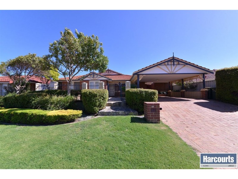 25 Bergalia Mews, Currambine WA 6028