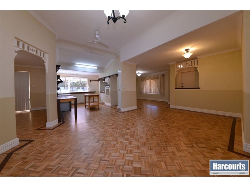 25 Bergalia Mews, Currambine WA 6028